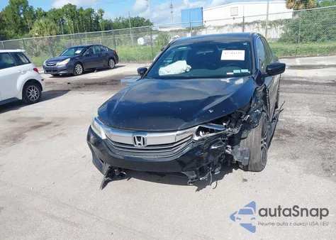 2017 Honda Accord Sport z USA, uszkodzony, nr VIN 1HGCR2F50HA082398